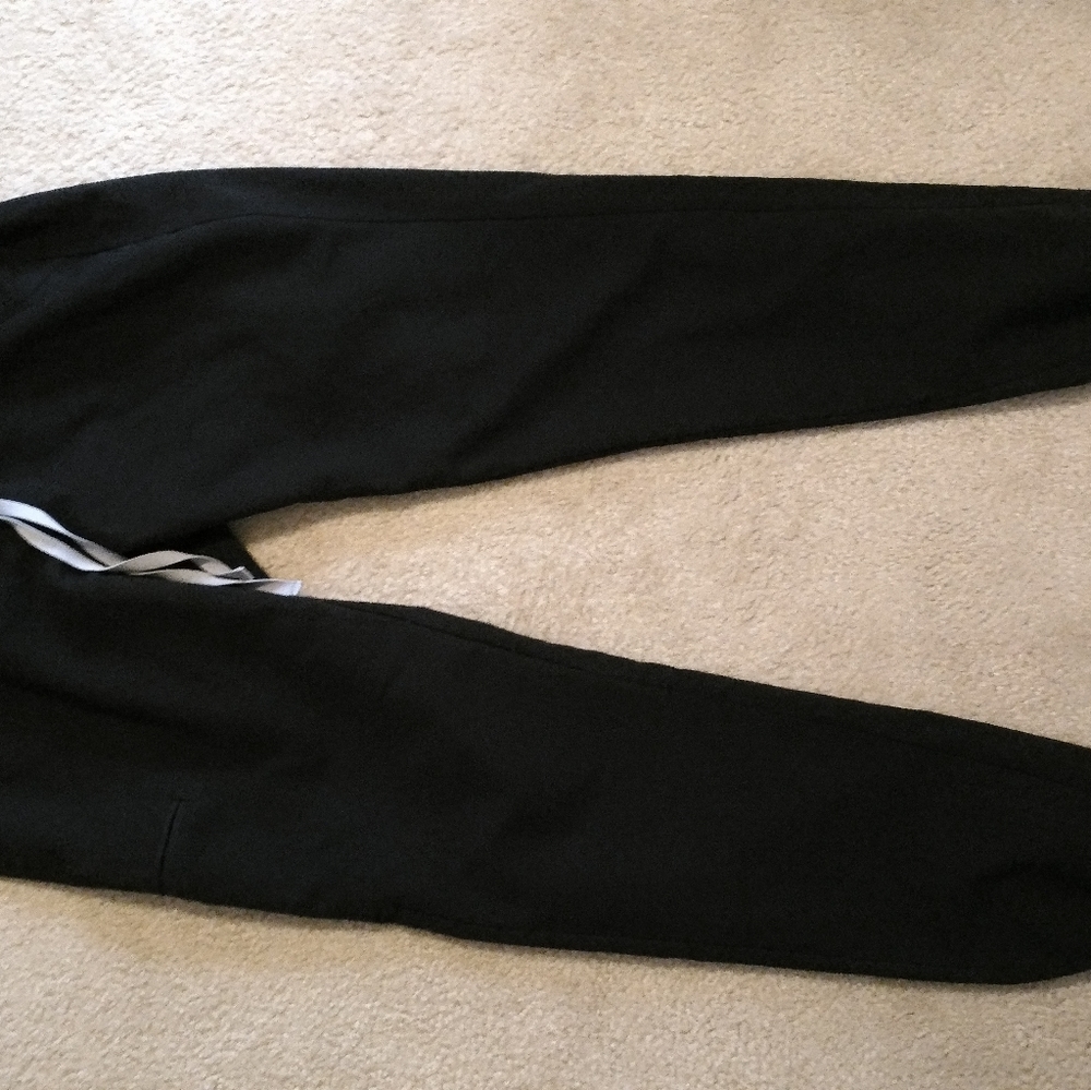 FIGS Black Zamora Jogger scrub pants